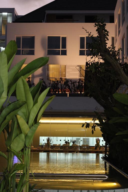 Harvestland Hotel Bali Kuta Lombok Buitenkant foto