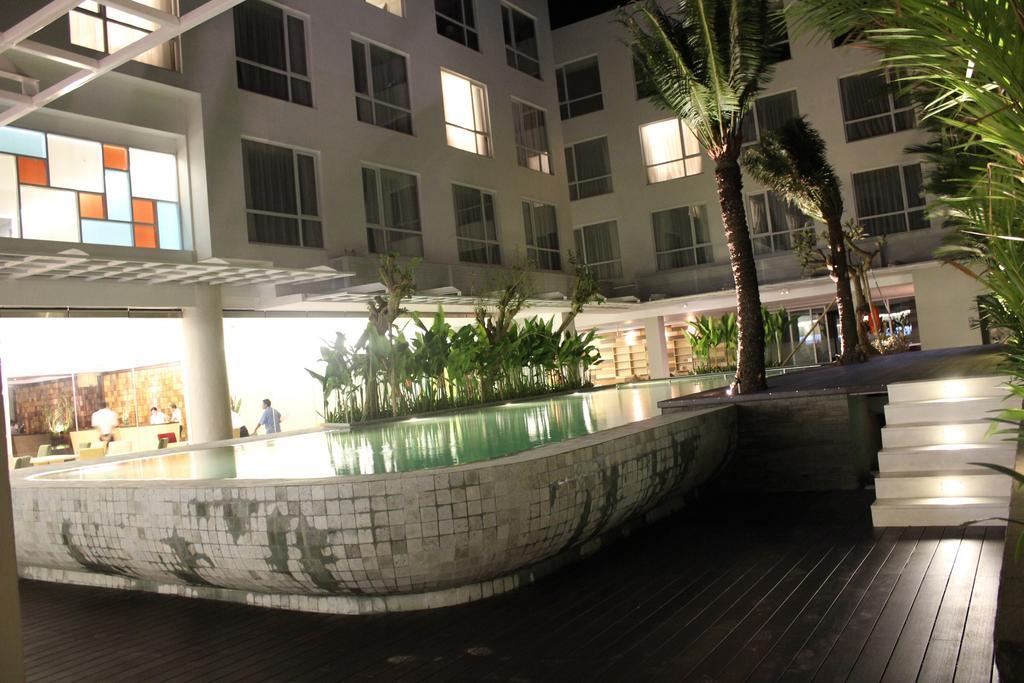 Harvestland Hotel Bali Kuta Lombok Buitenkant foto